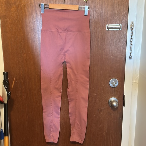 NWOT Free People Good Karma Leggings - Picture 8 of 10